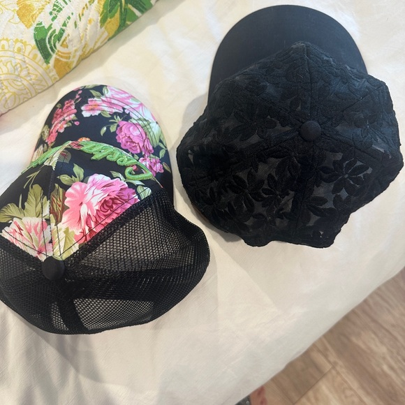 Floral and Lacy Caps - Picture 5 of 6